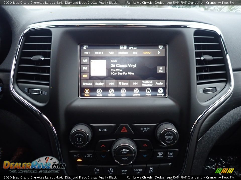 2020 Jeep Grand Cherokee Laredo 4x4 Diamond Black Crystal Pearl / Black Photo #17