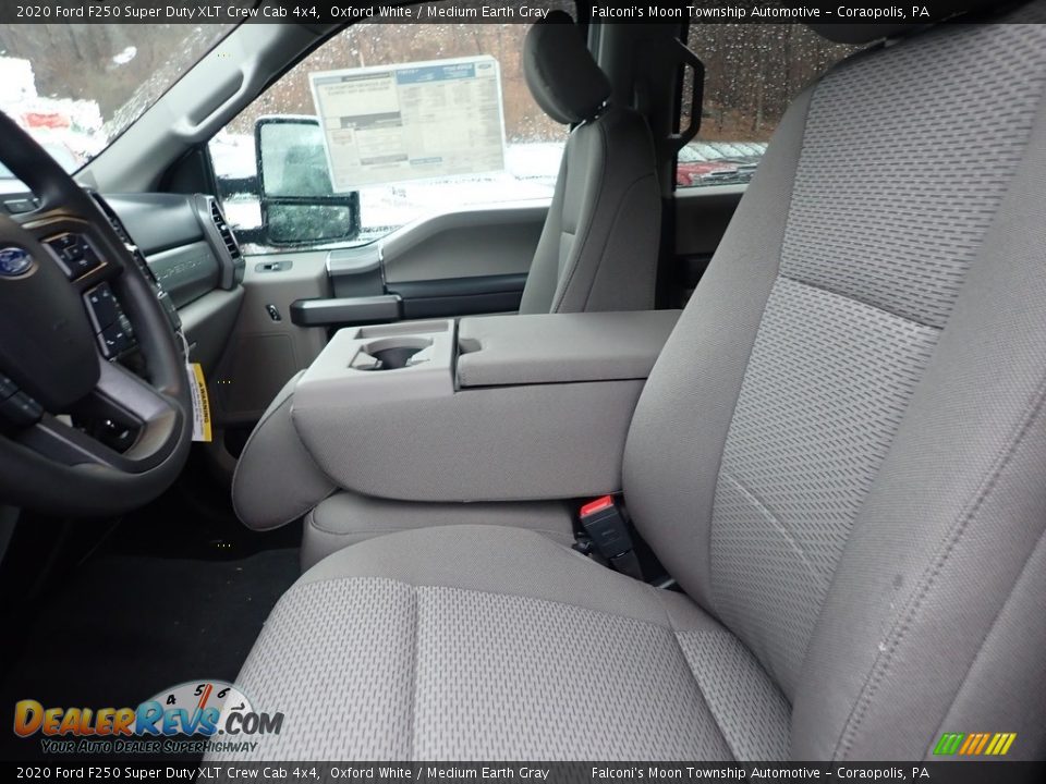 2020 Ford F250 Super Duty XLT Crew Cab 4x4 Oxford White / Medium Earth Gray Photo #10
