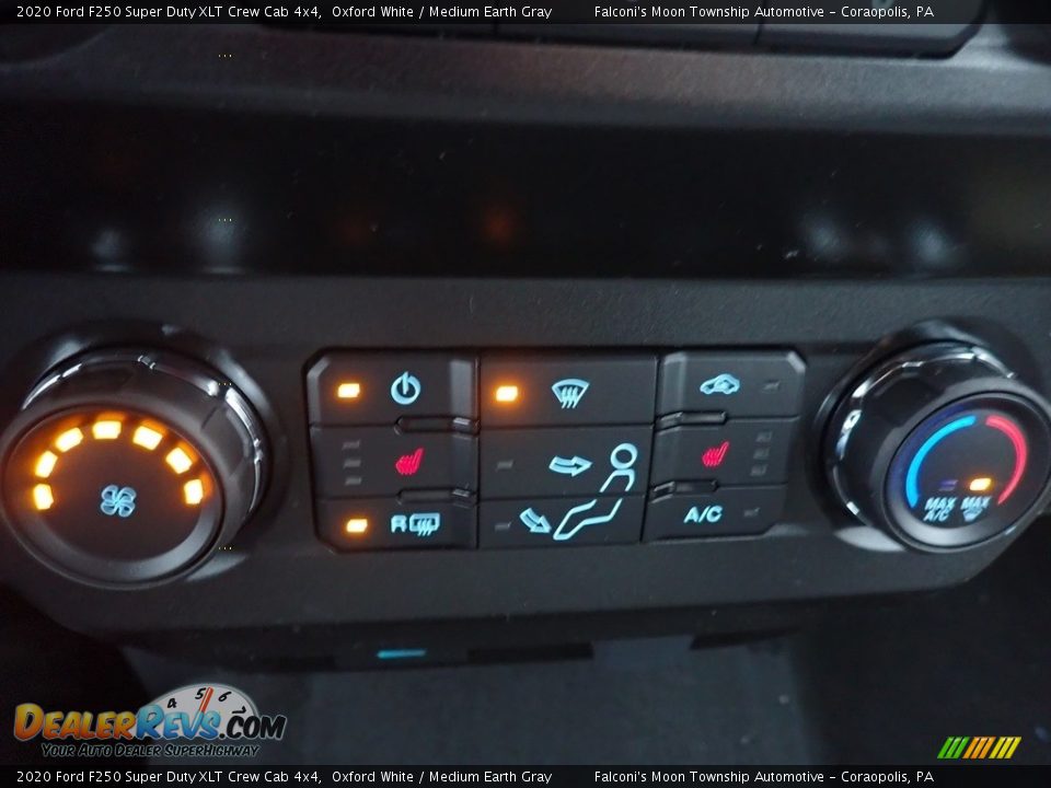 2020 Ford F250 Super Duty XLT Crew Cab 4x4 Oxford White / Medium Earth Gray Photo #15