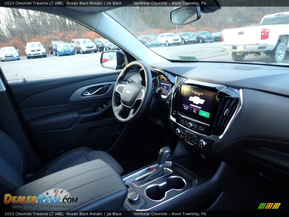 2020 Chevrolet Traverse LT AWD Mosaic Black Metallic / Jet Black Photo #11