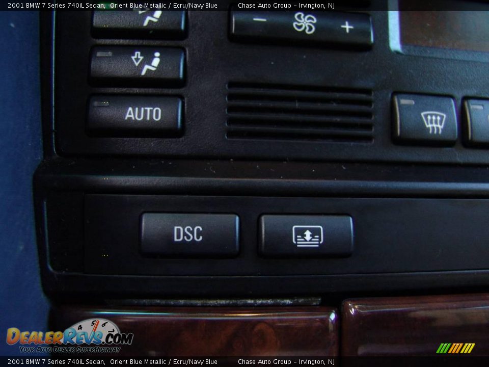 2001 BMW 7 Series 740iL Sedan Orient Blue Metallic / Ecru/Navy Blue Photo #33