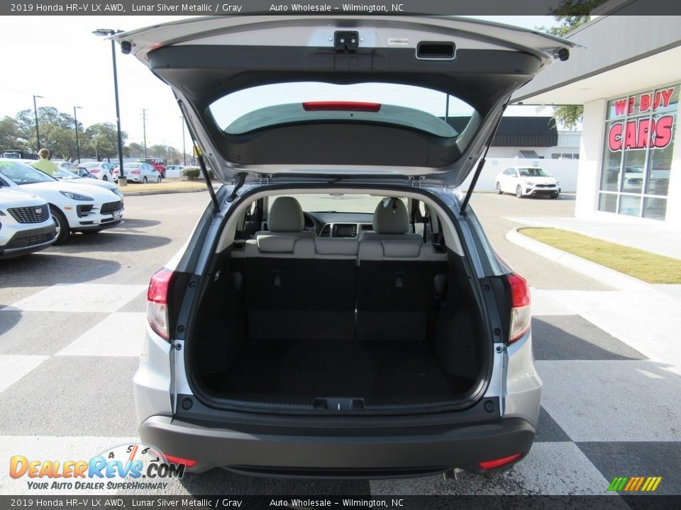 2019 Honda HR-V LX AWD Lunar Silver Metallic / Gray Photo #5