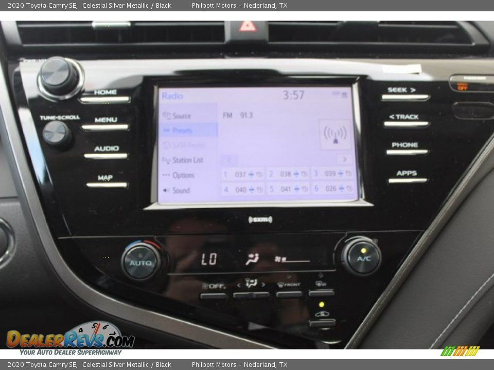 2020 Toyota Camry SE Celestial Silver Metallic / Black Photo #17