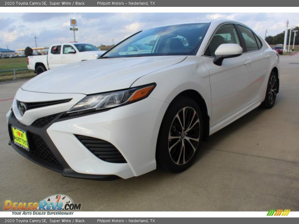 2020 Toyota Camry SE Super White / Black Photo #4