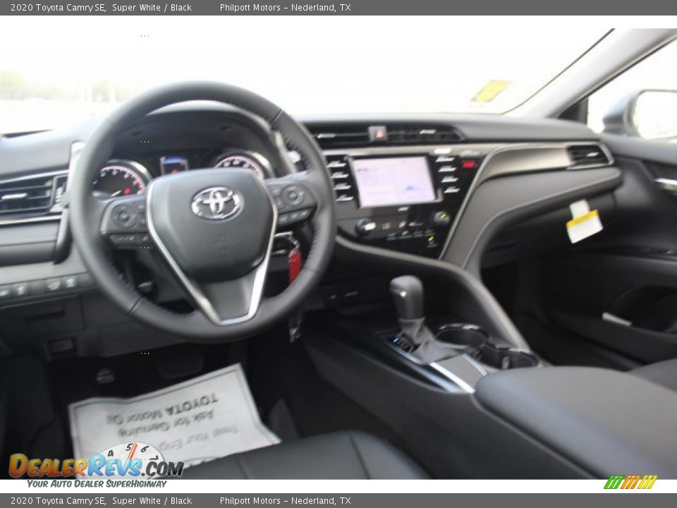 2020 Toyota Camry SE Super White / Black Photo #21