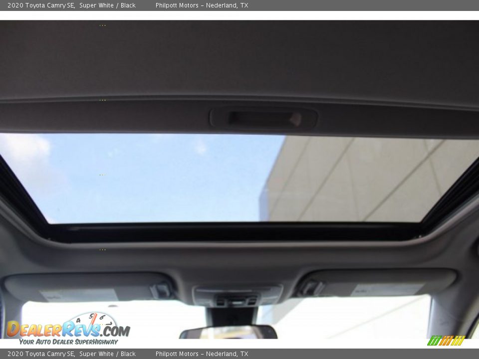 2020 Toyota Camry SE Super White / Black Photo #23