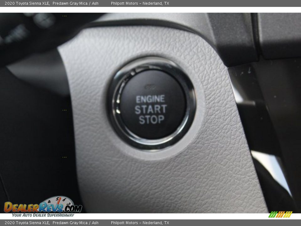 2020 Toyota Sienna XLE Predawn Gray Mica / Ash Photo #18