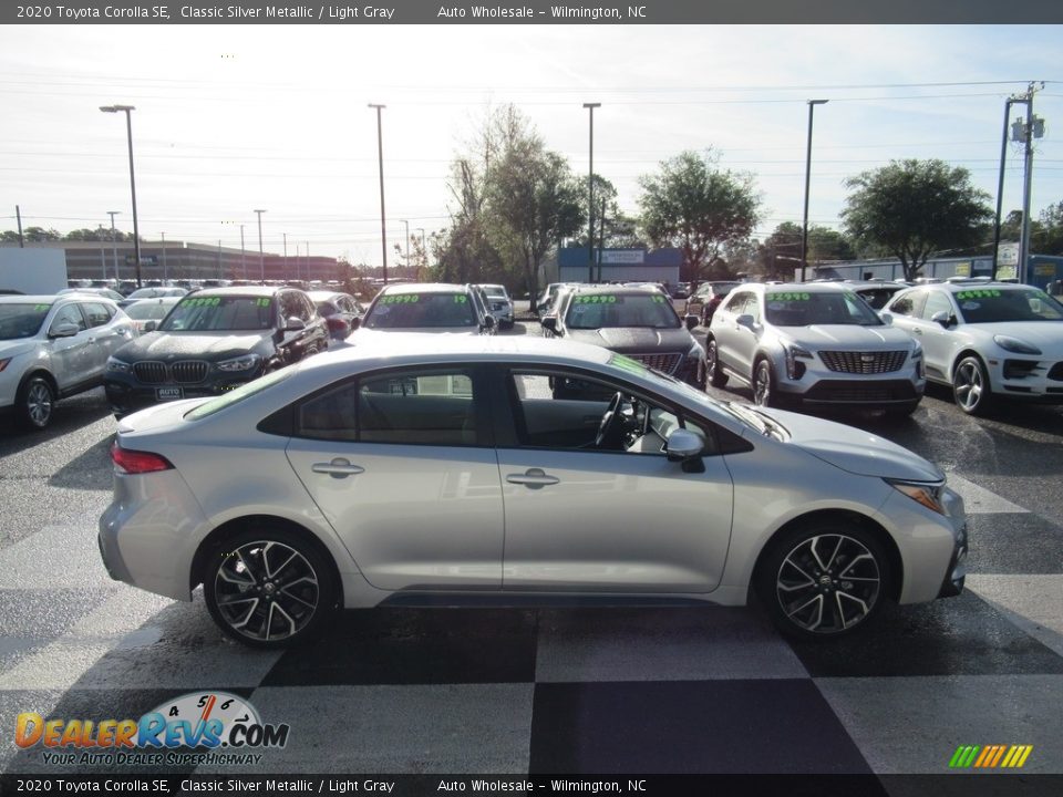 2020 Toyota Corolla SE Classic Silver Metallic / Light Gray Photo #3