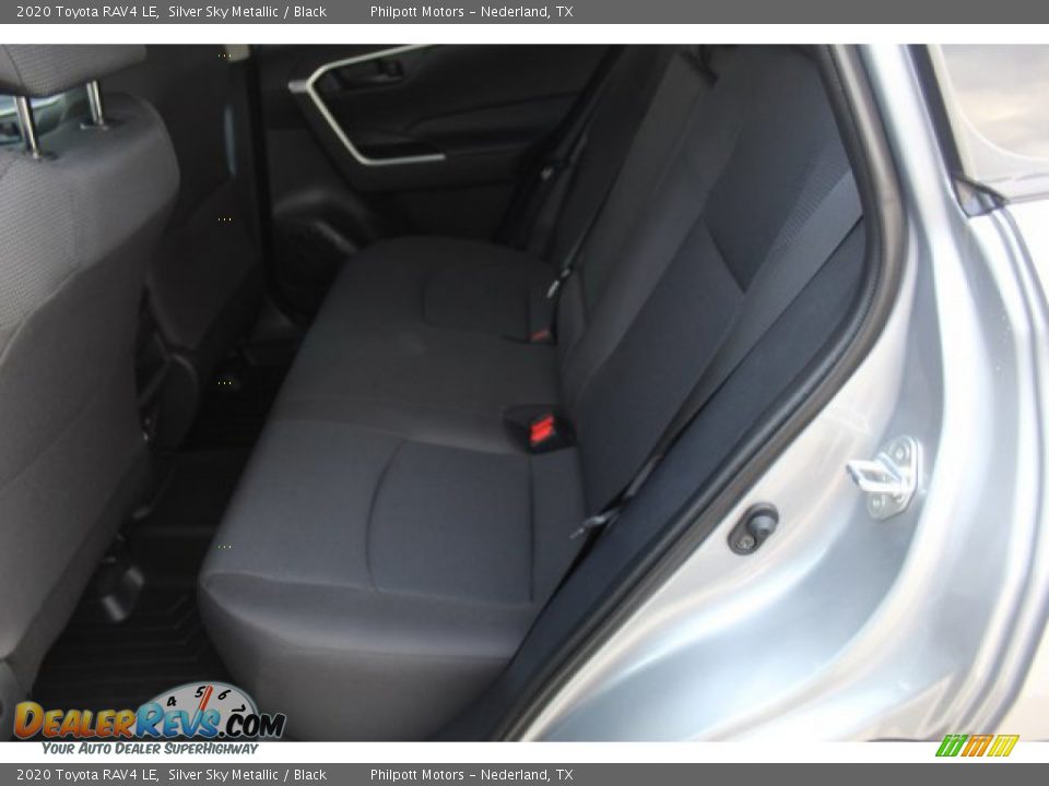 2020 Toyota RAV4 LE Silver Sky Metallic / Black Photo #19