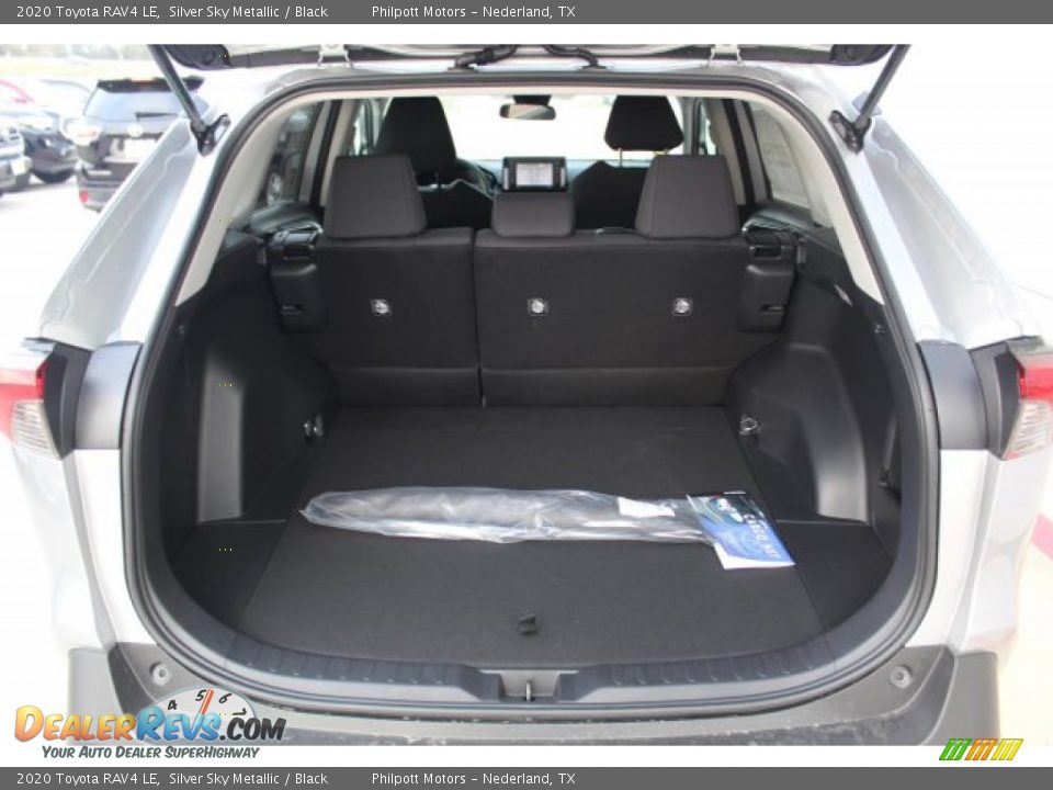 2020 Toyota RAV4 LE Silver Sky Metallic / Black Photo #22