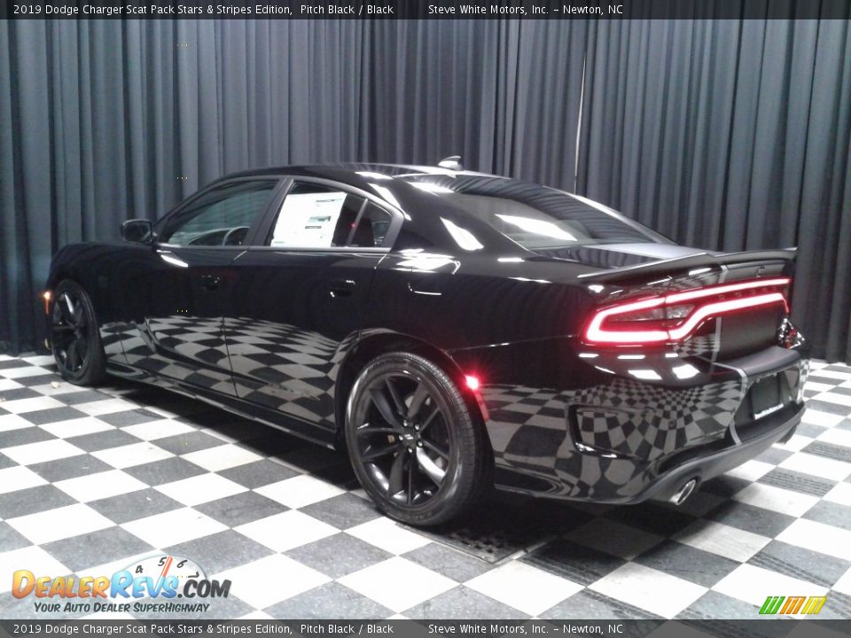 2019 Dodge Charger Scat Pack Stars & Stripes Edition Pitch Black / Black Photo #8