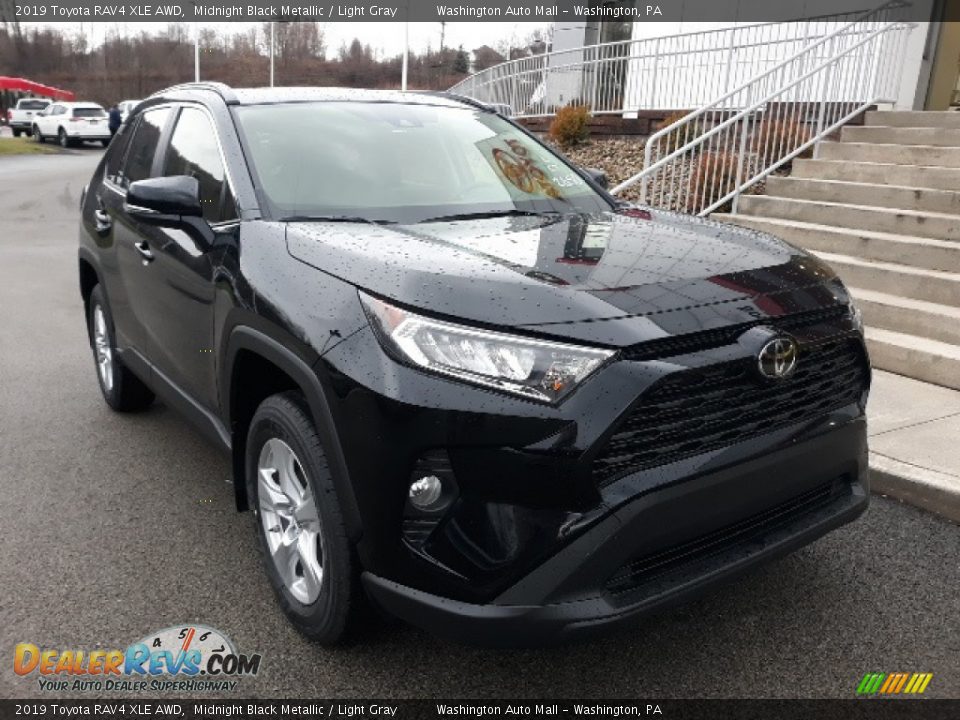 2019 Toyota RAV4 XLE AWD Midnight Black Metallic / Light Gray Photo #1