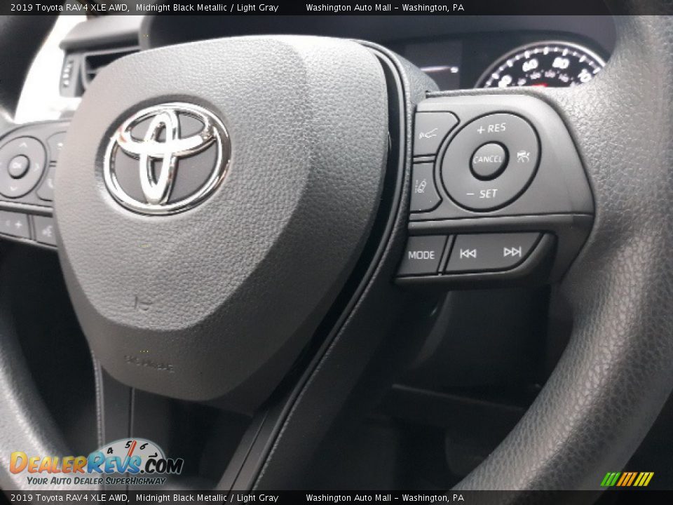 2019 Toyota RAV4 XLE AWD Midnight Black Metallic / Light Gray Photo #12
