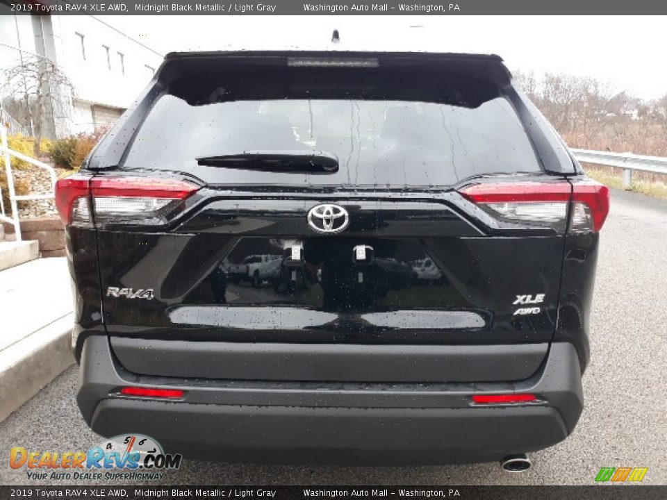 2019 Toyota RAV4 XLE AWD Midnight Black Metallic / Light Gray Photo #17