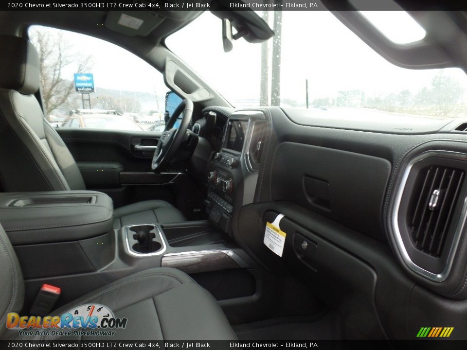 2020 Chevrolet Silverado 3500HD LTZ Crew Cab 4x4 Black / Jet Black Photo #18