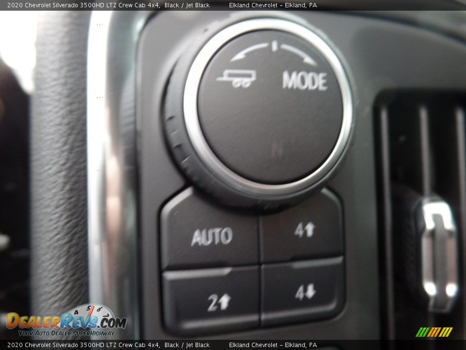 2020 Chevrolet Silverado 3500HD LTZ Crew Cab 4x4 Black / Jet Black Photo #28