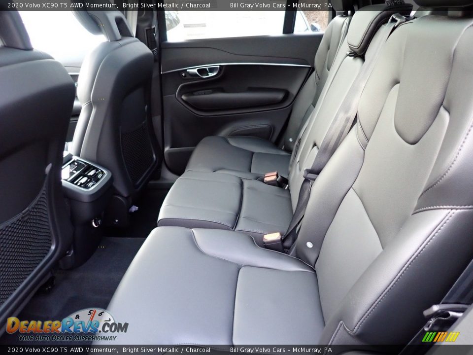 2020 Volvo XC90 T5 AWD Momentum Bright Silver Metallic / Charcoal Photo #8