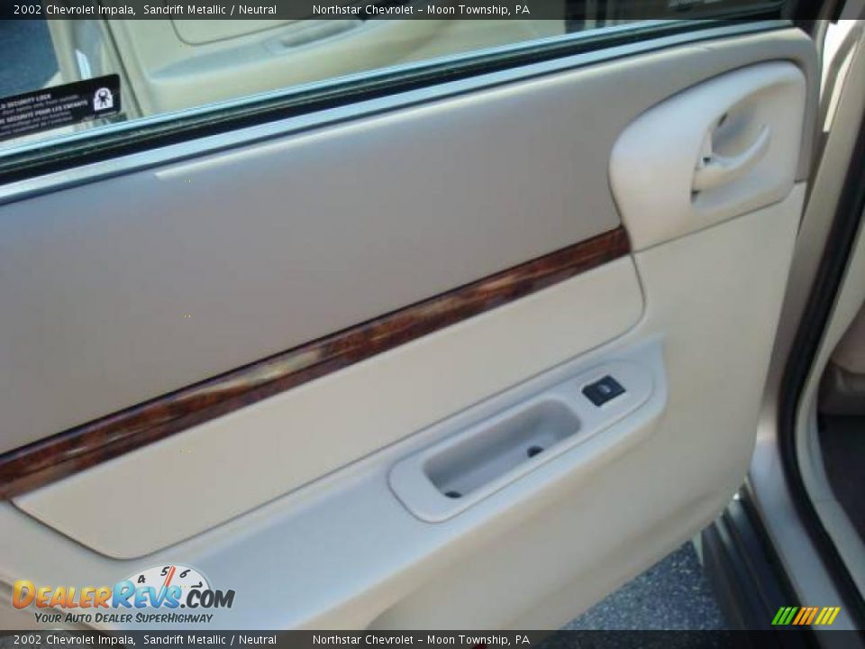 2002 Chevrolet Impala Sandrift Metallic / Neutral Photo #13