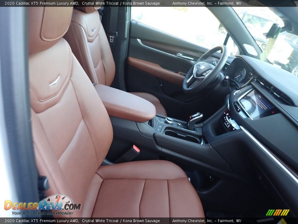 Front Seat of 2020 Cadillac XT5 Premium Luxury AWD Photo #9