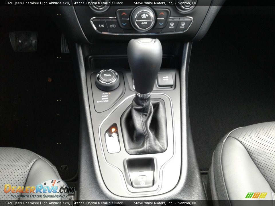 2020 Jeep Cherokee High Altitude 4x4 Shifter Photo #31