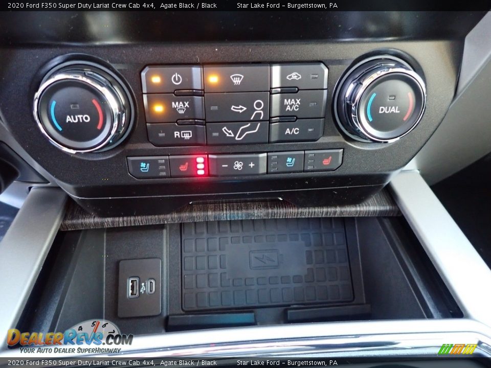 Controls of 2020 Ford F350 Super Duty Lariat Crew Cab 4x4 Photo #17