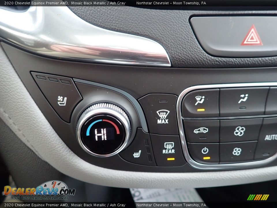 Controls of 2020 Chevrolet Equinox Premier AWD Photo #19