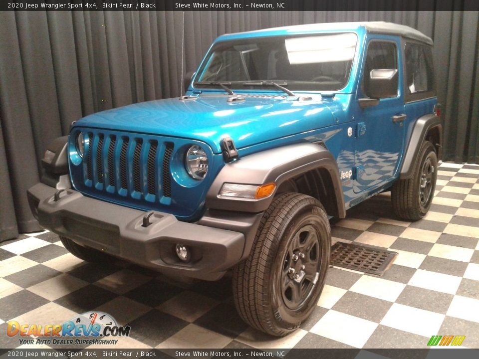 2020 Jeep Wrangler Sport 4x4 Bikini Pearl / Black Photo #2