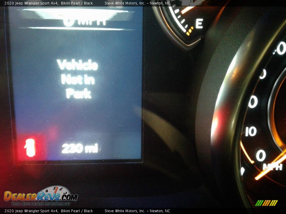2020 Jeep Wrangler Sport 4x4 Bikini Pearl / Black Photo #16