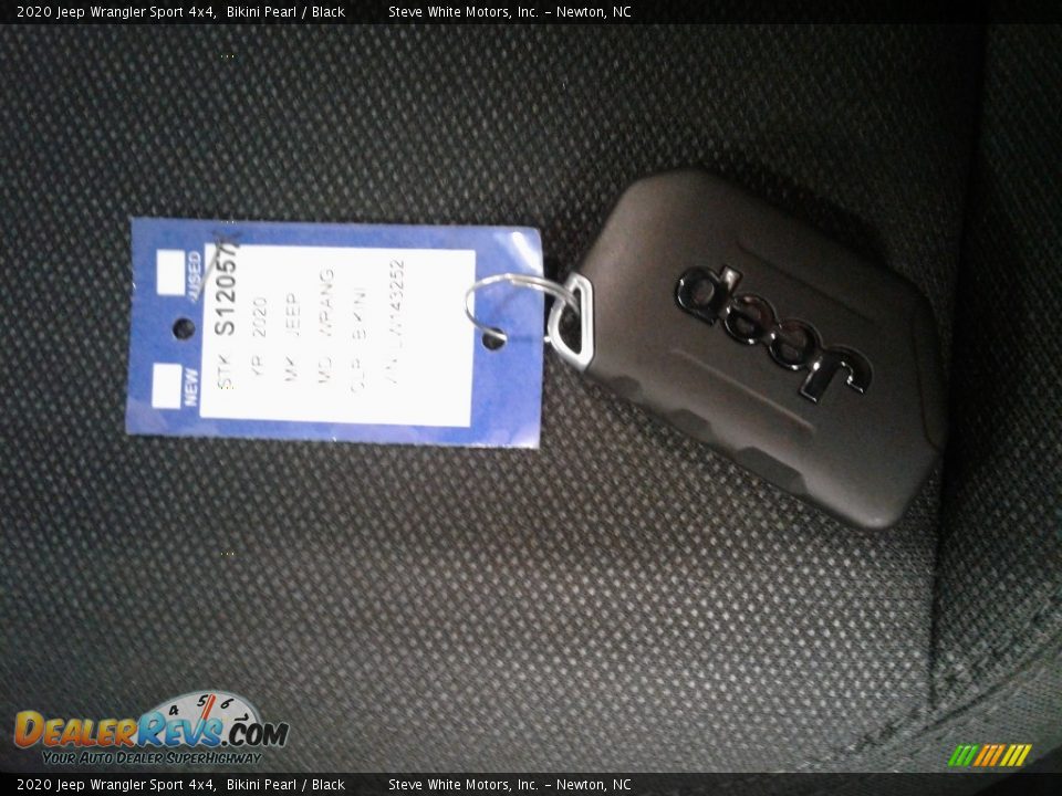 2020 Jeep Wrangler Sport 4x4 Bikini Pearl / Black Photo #22