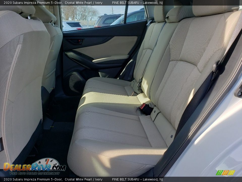 2020 Subaru Impreza Premium 5-Door Crystal White Pearl / Ivory Photo #6