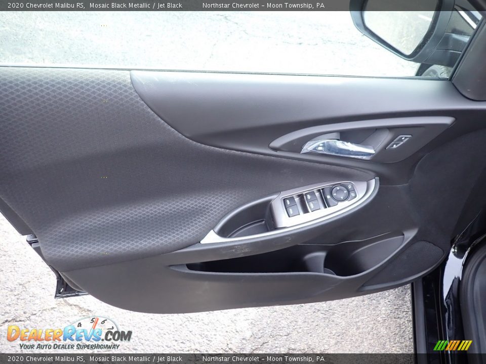 Door Panel of 2020 Chevrolet Malibu RS Photo #13