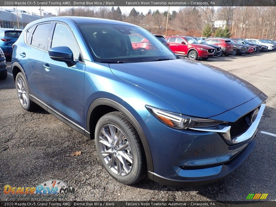 Front 3/4 View of 2020 Mazda CX-5 Grand Touring AWD Photo #3