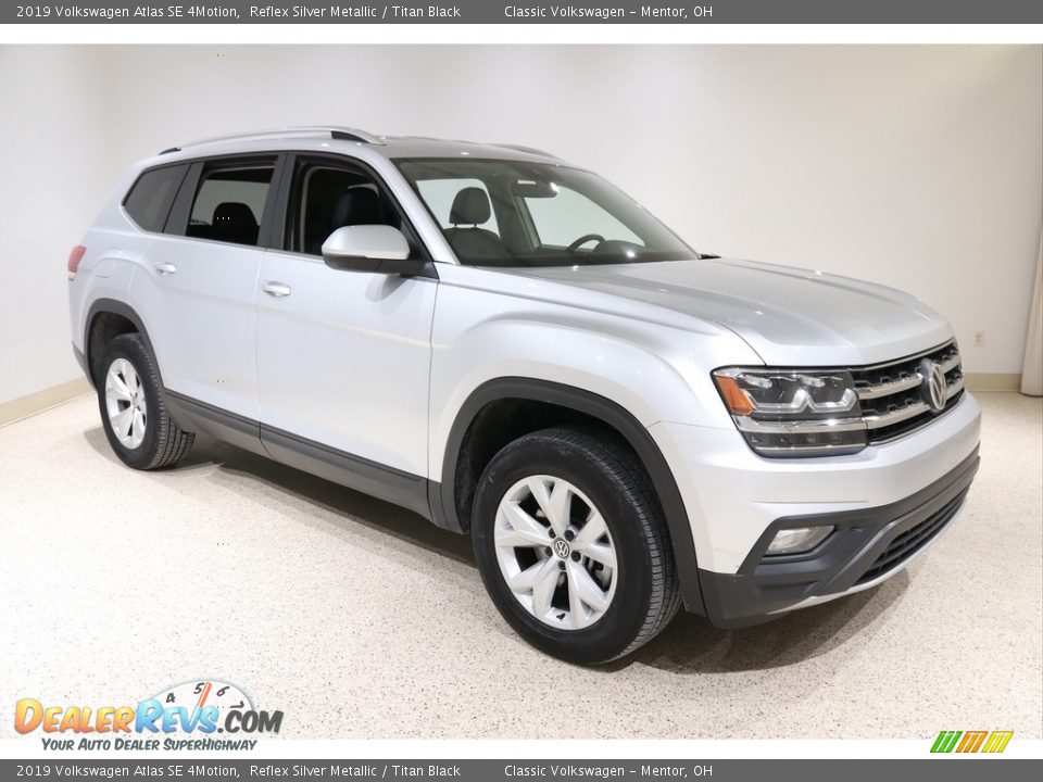 Front 3/4 View of 2019 Volkswagen Atlas SE 4Motion Photo #1
