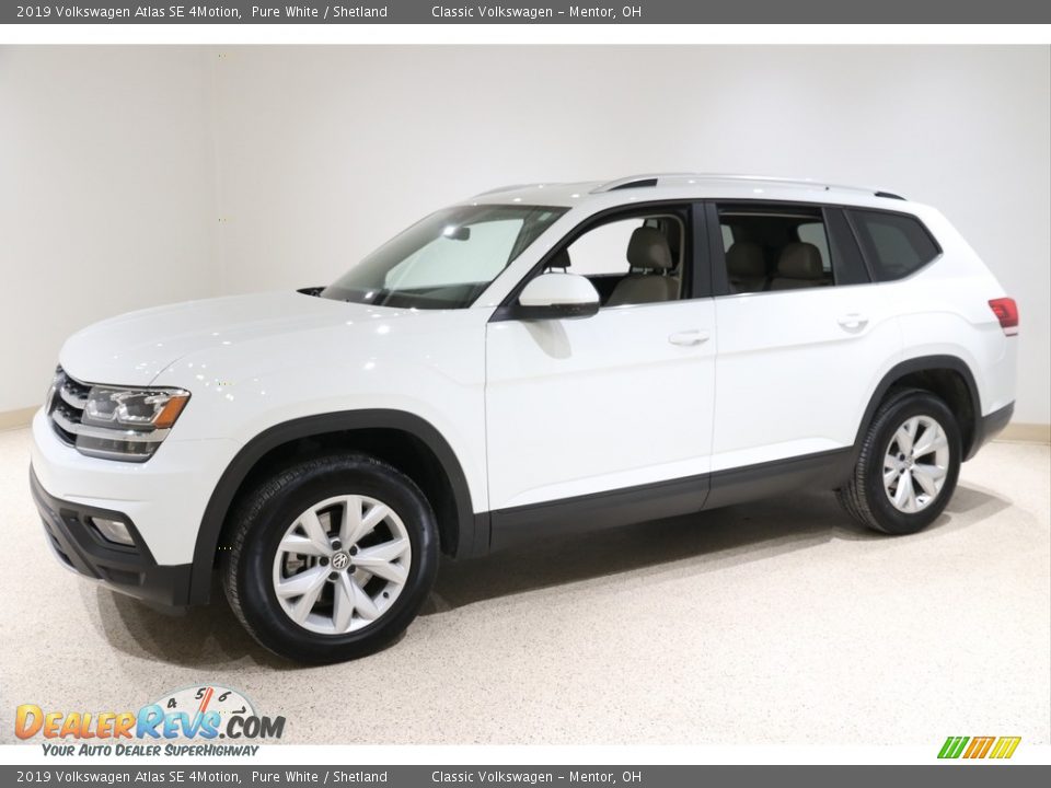 2019 Volkswagen Atlas SE 4Motion Pure White / Shetland Photo #3