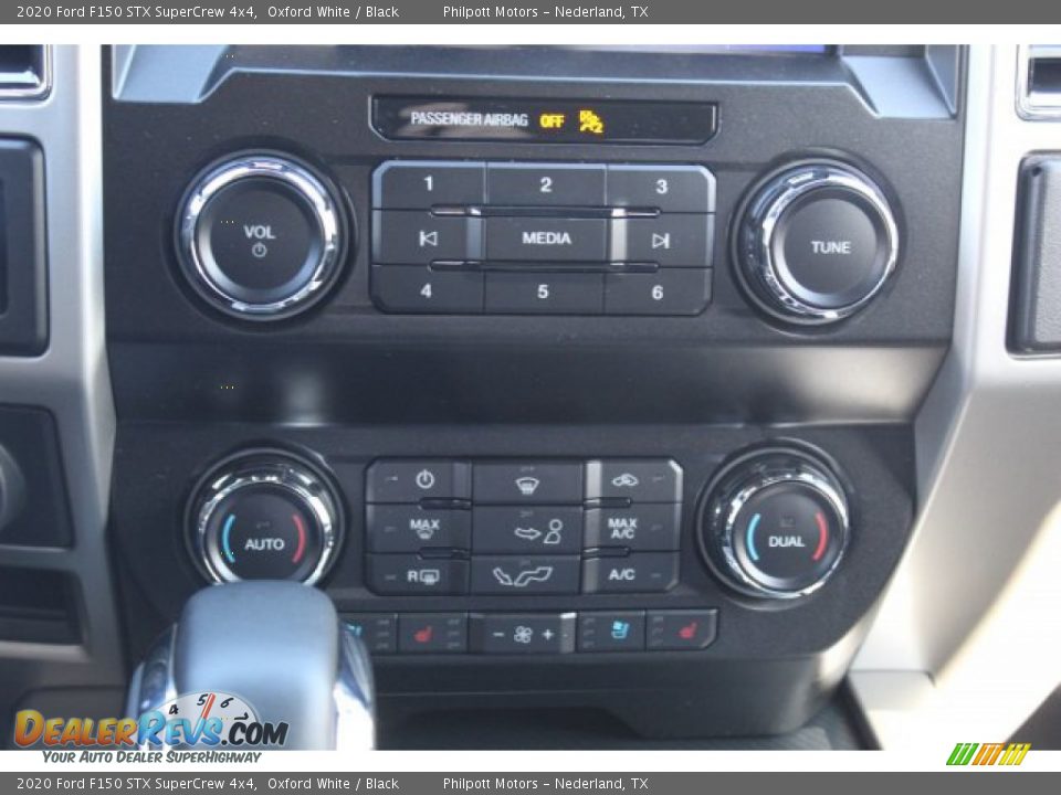 2020 Ford F150 STX SuperCrew 4x4 Oxford White / Black Photo #16
