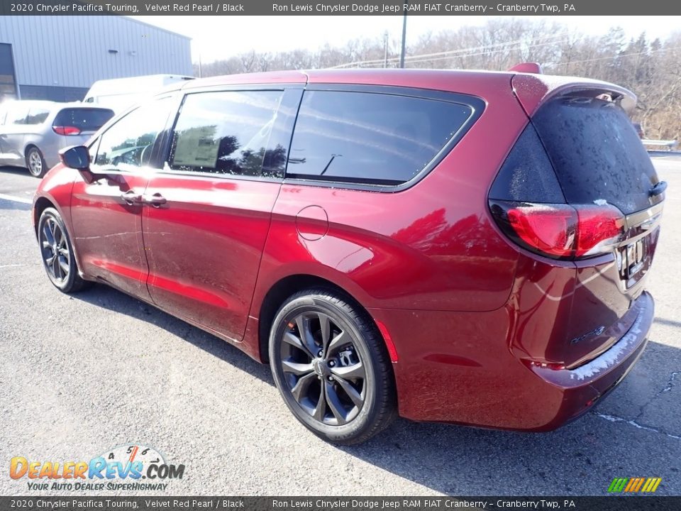 2020 Chrysler Pacifica Touring Velvet Red Pearl / Black Photo #3