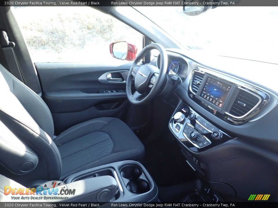 2020 Chrysler Pacifica Touring Velvet Red Pearl / Black Photo #10