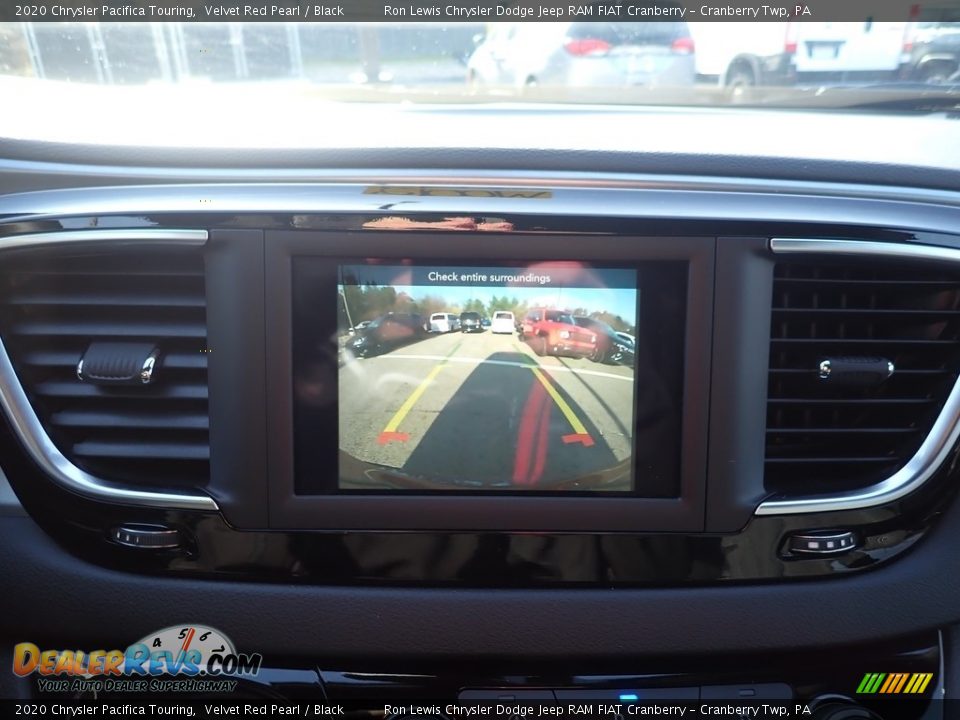 2020 Chrysler Pacifica Touring Velvet Red Pearl / Black Photo #17