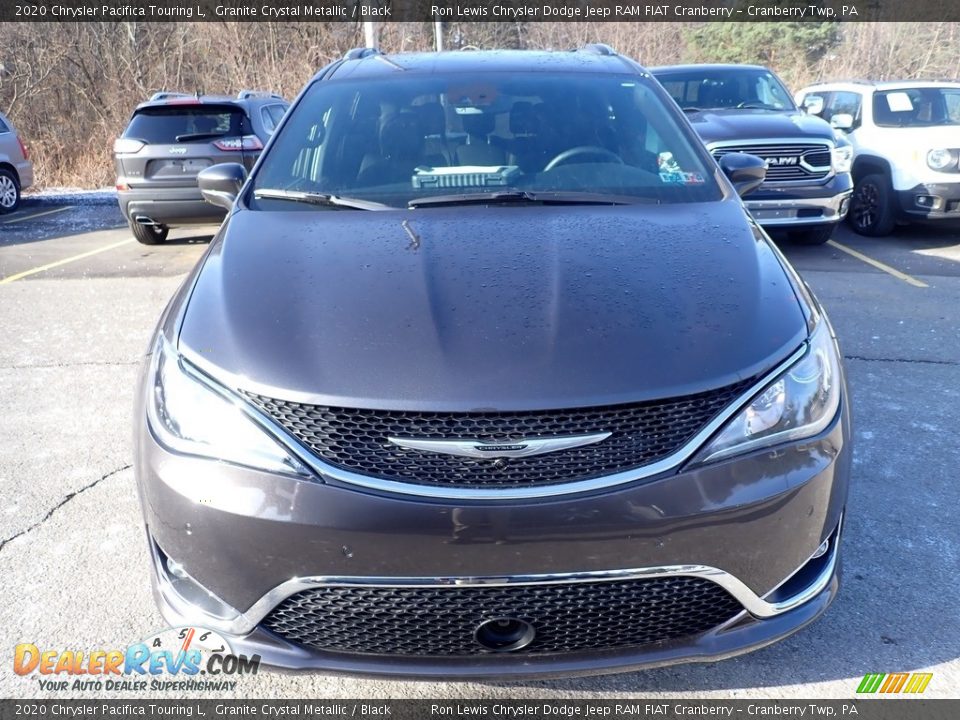 2020 Chrysler Pacifica Touring L Granite Crystal Metallic / Black Photo #8