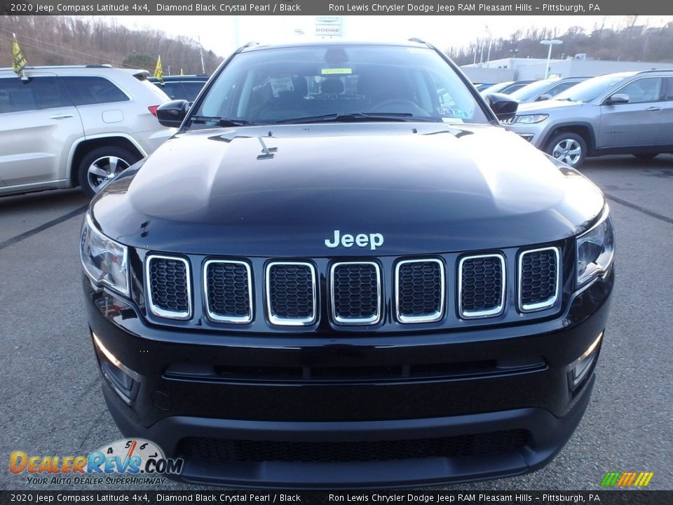 2020 Jeep Compass Latitude 4x4 Diamond Black Crystal Pearl / Black Photo #9