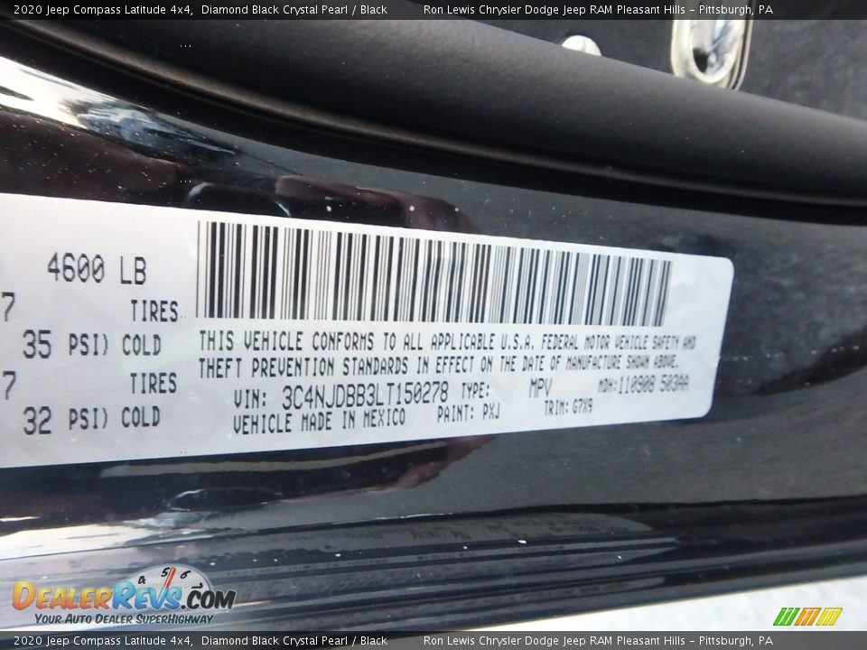 2020 Jeep Compass Latitude 4x4 Diamond Black Crystal Pearl / Black Photo #15