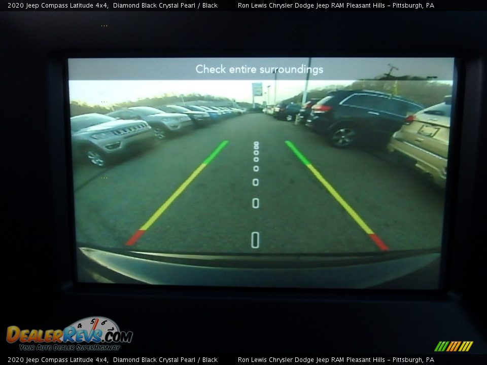 2020 Jeep Compass Latitude 4x4 Diamond Black Crystal Pearl / Black Photo #16