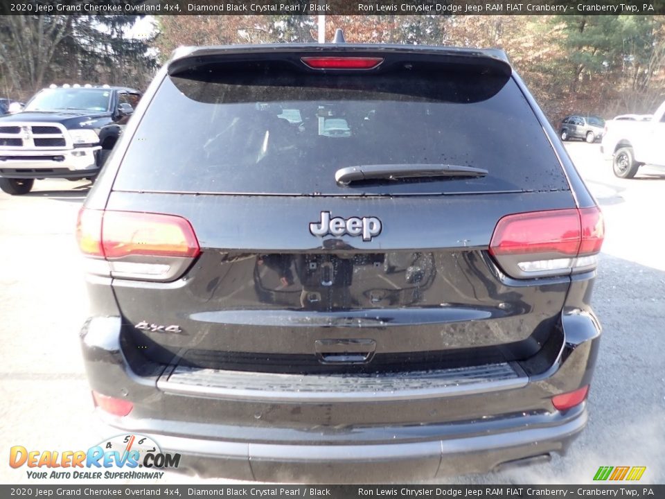 2020 Jeep Grand Cherokee Overland 4x4 Diamond Black Crystal Pearl / Black Photo #4
