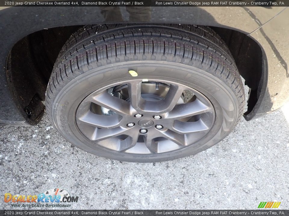 2020 Jeep Grand Cherokee Overland 4x4 Diamond Black Crystal Pearl / Black Photo #9