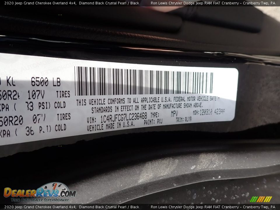 2020 Jeep Grand Cherokee Overland 4x4 Diamond Black Crystal Pearl / Black Photo #15