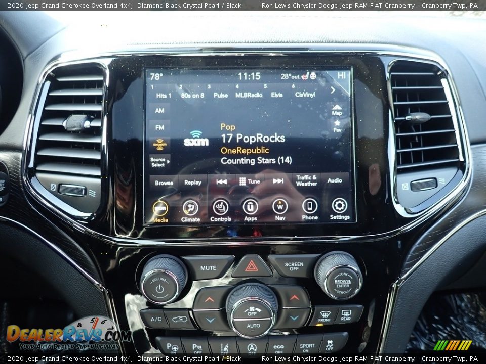 2020 Jeep Grand Cherokee Overland 4x4 Diamond Black Crystal Pearl / Black Photo #16