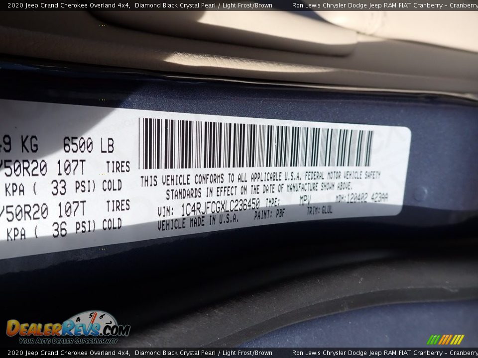 2020 Jeep Grand Cherokee Overland 4x4 Diamond Black Crystal Pearl / Light Frost/Brown Photo #12