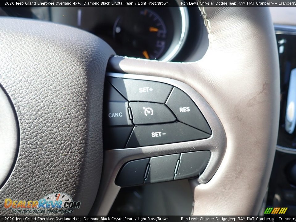 2020 Jeep Grand Cherokee Overland 4x4 Diamond Black Crystal Pearl / Light Frost/Brown Photo #17