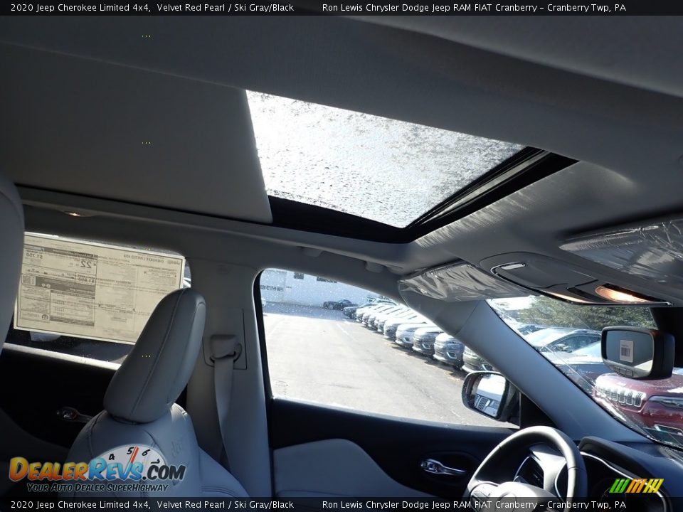 2020 Jeep Cherokee Limited 4x4 Velvet Red Pearl / Ski Gray/Black Photo #11