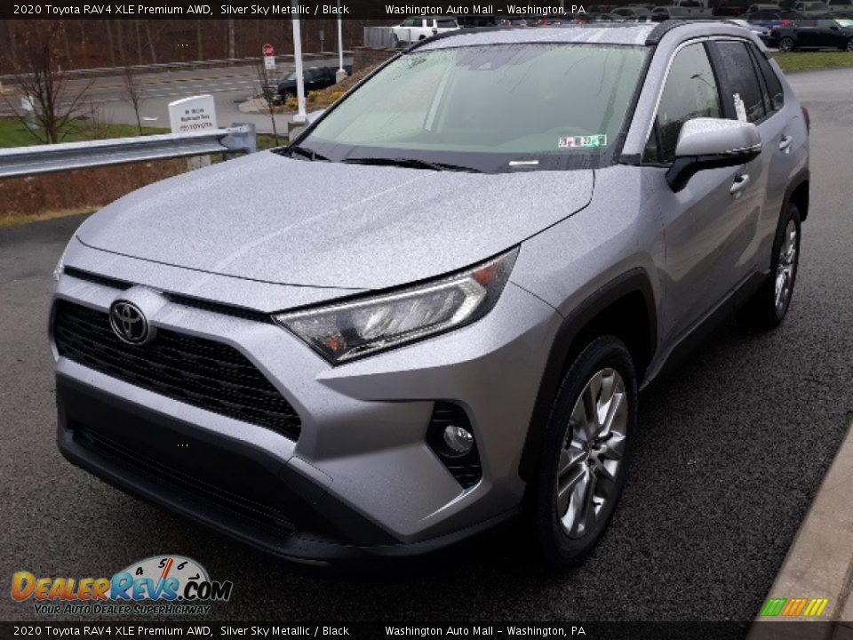 2020 Toyota RAV4 XLE Premium AWD Silver Sky Metallic / Black Photo #16